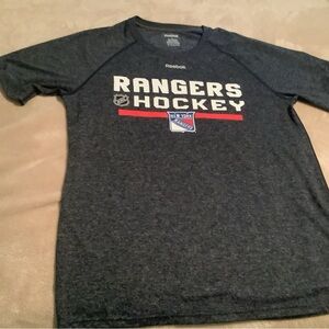 New size large Reebok NY Rangers Tshirt